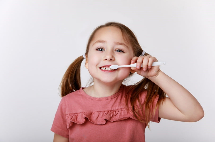 Le guide d'Edina Kulcsár pour élever des enfants avec des sourires sains
